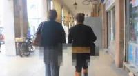 بالفيديو : الشيخ سار يحمل مسؤولية التحرش للفتيات .. و غضب فايسبوكي من قيامه بتصوير مؤخرات النساء