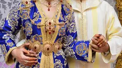 بحضور الأمن.. زوجة أولى تقتحم حفل زفاف بتطوان وتوقف ارتباط زوجها بامرأة ثانية