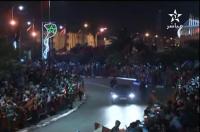 شاهد لحظة انقطاع الانارة في الشارع الذي مر به موكب الملك بالعيون