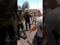الرصاص الحي والقنابل المسيلة للدموع لتفريق المتظاهرين بالجزائر