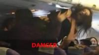 مشاجرة نسائية عنيفة على متن طائرة