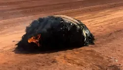 جسم غامض يحترق في صحراء أستراليا ويثير حيرة السلطات