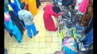 سرقة محل لبيع الملابس الجاهزة في واضحة النهار من طرف نساء