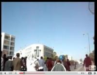 المسيرة السلمية التي نظمها الأساتذة المجازين والدكاترة أمام باب السفراء