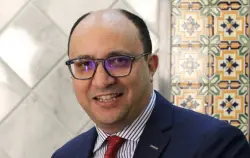 حسن طارق وسيطًا للمملكة..من يكون وما دلالات تعيينه من طرف الملك محمد السادس؟