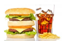 الوجبات السريعة تسبب هشاشة العظام