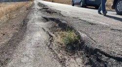 طريق الموت.. كارثة طرقية تهدد حياة المواطنين بمولاي يعقوب