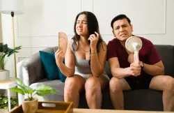 الحرارة تهدد أحلام الإنجاب!.. توصيات للأزواج في الصيف