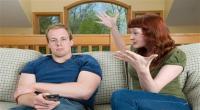 5 أسباب تجعل زوجك يحجم عن الحديث معك