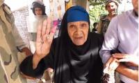 عجوز مصرية: أنا معرفش حاجة وانتخبت ”المرحوم غريب”