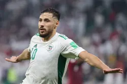 الشرطة الفرنسية تعتقل اللاعب الجزائري يوسف بلايلي في مطار باريس (فيديو)