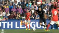 هدف خُرافي لمُنير الحدادي من نصف الملعب في نهائي دوري ابطال اوروبا للشباب