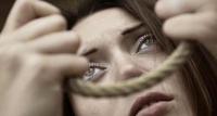 مفجع...تلميذة تقدم على الانتحار شنقا بسلا ومديرية التعليم تكشف عن الأسباب الحقيقية"