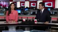 حركة غريبة من مذيعة mbc على الهواء