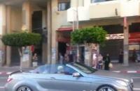 الملك محمد السادس في شوارع طنجة بدون بروتوكول