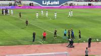 لاعبو الجيش الملكي يحتجون بشدة على التحكيم