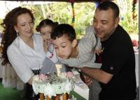 طاقم موقع "أخبارنا المغربية" يبارك لولي العهد المولى الحسن عيد ميلاده