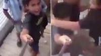 بالفيديو: سقف ينهار بأطفال أثناء التقاطهم صورة سيلفي