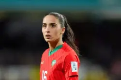 لاعبة المنتخب المغربي أنيسة لحماري تخرج بتدوينة نارية وتصف استبعادها من "الكان" بـ"القرار غير العادل"