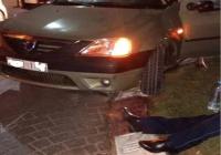 سيارة تدهس شابا وترسله بين الحياة والموت للمستعجلات والسبب "لبسالة" !