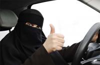 بعد السماح للنساء بالسياقة.. مصرع أول امرأة سعودية تقود سيارة
