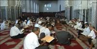 المجموعة تهدد إمام المسجد إن هو بقي متمسكا بإلقاء خطبة الجمعة المتضمنة الدعاء لأمير المؤمنين