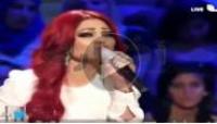 هيفاء وهبي تُقبل الشعب المغربي على الهواء