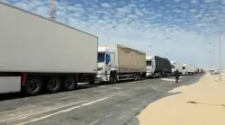 قوافل الشاحنات المغربية تحت نيران الإرهاب.. دعوات لحماية عاجلة بعد تزايد الخطر