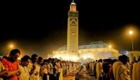 غضب كبير يجتاح مواقع التواصل الاجتماعي بسبب إلغاء صلاة التراويح وسط حملة تشكيك عريضة