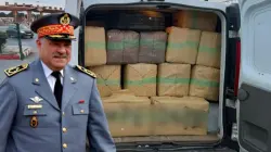 في توقيت السحور.. درك بوزنيقة يُسقط شبكة بـ6 أطنان من المخدرات ويحوّل محطة الأداء إلى “مصيدة” محكمة