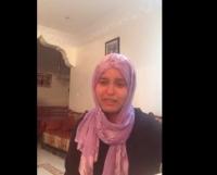 فتاة مغربية تروي معاناتها مع فقدان والديها في الحج.