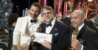 خطأ غريب للمرة الثانية بعد تسليم جائزة أوسكار أفضل فيلم (فيديو)