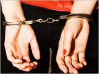 أمن أكادير يعتقل شابة بعد سرقتها لسائحتين اجنبيتين بمنطقة أيت تاووكت