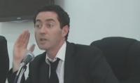 البرلماني عمر بلافريج: أنا أشرب الخمر كانمارس حريتي الفردية حقي هاداك