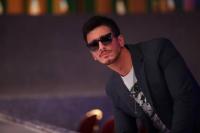 بهذا الفيديو الكوميدي يستعد سعد المجرد لولوج عالم التمثيل