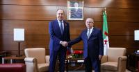 في زيارته غير المعلنة .. قضية الصحراء المغربية خارج مباحثات وزير الخارجية الروسي بالجزائر