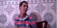 معاناة عمر بين الإعاقة وحرمانه من حقه في التعليم