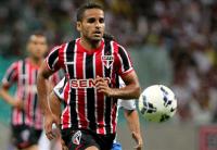 انتقال البرازيلي دوغلاس لبرشلونة خلال ساعات 