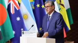 رئيس الحكومة عزيز أخنوش يمثل جلالة الملك في القمة العالمية الثانية للطاقة النووية بباريس