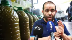 صاحب محل بطنجة يوضح تفاصيل حجز السلطات لكميات كبيرة من الزيت البلدية داخل محله التجاري