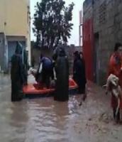 من طرائف الفيضان : التضحية حتى اخر لحظة
