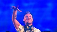 وفاة نجم «الدي جي» السويدي Avicii في سلطنة عمان عن عمر 28 عاماً.