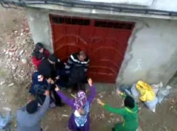 خطير: معركة طاحنة بين سكان حي بوحوت ببني مكادة - طنجة حول رخصة بناء