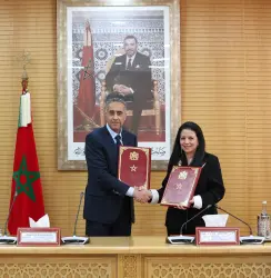 السغروشني وحموشي يوقعان اتفاقية لتفعيل الجيل الجديد من "البطاقة الوطنية"