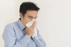 من الزكام إلى الحساسية.. كيف تعالج انسداد الأنف بسهولة؟