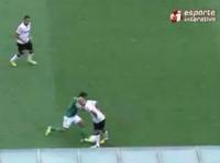 مراوغة مذهلة من لاعب كورينثيانز فابيو سانتوس