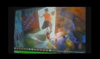 هكذا تم توقيف سارق ظهر في شريط فيديو يسلب فتاة هاتفها تحت التهديد بالسيف  بفـاس (فيديو)