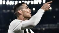 بالفيديو..لماذا ظهر رونالدو بخط أحمر على وجهه في مباراة سبال ؟