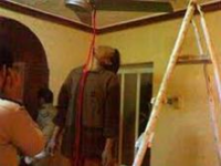 من المسؤول عن انتحار الشاب أشرف؟