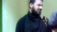شاهد رجل‬ يتنكر في زي امرأة لاقتحام ‫‏حمام‬ السيدات